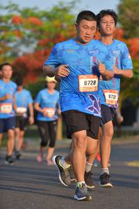 BIB: 8728, 8730
                            <button type="button" onclick="openModal(3143814)" class="btn btn-primary btn-sm float-right btn-popup" data-toggle="modal" data-target=".modal-high-quality">
                        <i class="fas fa-shopping-cart"></i> Add to Cart
                    </button>
                                            <button type="button" onclick="isThisMe(3143814, true)" class="btn btn-success btn-sm float-right btn-popup btn-isme hidden" data-toggle="tooltip" data-placement="bottom" title="นี่คือรูปของคุณใช่ไหม คลิกที่นี่เพื่อเอาเข้าอัลบั้ม">
                        <i class="fas fa-plus"></i> Add to album
                    </button>
                    <button type="button" onclick="isThisMe(3143814, false)" class="btn btn-warning btn-sm float-right btn-popup btn-isnotme hidden">
                        <i class="fas fa-ban"></i> Remove from album
                    </button>