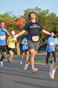 BIB: 882, 9661
                            <button type="button" onclick="openModal(3143437)" class="btn btn-primary btn-sm float-right btn-popup" data-toggle="modal" data-target=".modal-high-quality">
                        <i class="fas fa-shopping-cart"></i> Add to Cart
                    </button>
                                            <button type="button" onclick="isThisMe(3143437, true)" class="btn btn-success btn-sm float-right btn-popup btn-isme hidden" data-toggle="tooltip" data-placement="bottom" title="นี่คือรูปของคุณใช่ไหม คลิกที่นี่เพื่อเอาเข้าอัลบั้ม">
                        <i class="fas fa-plus"></i> Add to album
                    </button>
                    <button type="button" onclick="isThisMe(3143437, false)" class="btn btn-warning btn-sm float-right btn-popup btn-isnotme hidden">
                        <i class="fas fa-ban"></i> Remove from album
                    </button>