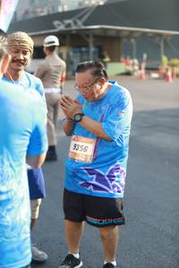 BIB: 9356
                            <button type="button" onclick="openModal(3156459)" class="btn btn-primary btn-sm float-right btn-popup" data-toggle="modal" data-target=".modal-high-quality">
                        <i class="fas fa-shopping-cart"></i> Add to Cart
                    </button>
                                            <button type="button" onclick="isThisMe(3156459, true)" class="btn btn-success btn-sm float-right btn-popup btn-isme hidden" data-toggle="tooltip" data-placement="bottom" title="นี่คือรูปของคุณใช่ไหม คลิกที่นี่เพื่อเอาเข้าอัลบั้ม">
                        <i class="fas fa-plus"></i> Add to album
                    </button>
                    <button type="button" onclick="isThisMe(3156459, false)" class="btn btn-warning btn-sm float-right btn-popup btn-isnotme hidden">
                        <i class="fas fa-ban"></i> Remove from album
                    </button>