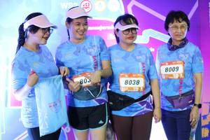 BIB: 8009, 8038
                            <button type="button" onclick="openModal(3346727)" class="btn btn-primary btn-sm float-right btn-popup" data-toggle="modal" data-target=".modal-high-quality">
                        <i class="fas fa-shopping-cart"></i> Add to Cart
                    </button>
                                            <button type="button" onclick="isThisMe(3346727, true)" class="btn btn-success btn-sm float-right btn-popup btn-isme hidden" data-toggle="tooltip" data-placement="bottom" title="นี่คือรูปของคุณใช่ไหม คลิกที่นี่เพื่อเอาเข้าอัลบั้ม">
                        <i class="fas fa-plus"></i> Add to album
                    </button>
                    <button type="button" onclick="isThisMe(3346727, false)" class="btn btn-warning btn-sm float-right btn-popup btn-isnotme hidden">
                        <i class="fas fa-ban"></i> Remove from album
                    </button>