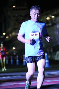 BIB: 6540
                            <button type="button" onclick="openModal(3363132)" class="btn btn-primary btn-sm float-right btn-popup" data-toggle="modal" data-target=".modal-high-quality">
                        <i class="fas fa-shopping-cart"></i> Add to Cart
                    </button>
                                            <button type="button" onclick="isThisMe(3363132, true)" class="btn btn-success btn-sm float-right btn-popup btn-isme hidden" data-toggle="tooltip" data-placement="bottom" title="นี่คือรูปของคุณใช่ไหม คลิกที่นี่เพื่อเอาเข้าอัลบั้ม">
                        <i class="fas fa-plus"></i> Add to album
                    </button>
                    <button type="button" onclick="isThisMe(3363132, false)" class="btn btn-warning btn-sm float-right btn-popup btn-isnotme hidden">
                        <i class="fas fa-ban"></i> Remove from album
                    </button>