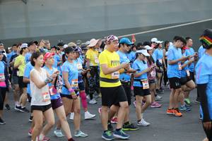 BIB: 9145
                            <button type="button" onclick="openModal(3348185)" class="btn btn-primary btn-sm float-right btn-popup" data-toggle="modal" data-target=".modal-high-quality">
                        <i class="fas fa-shopping-cart"></i> Add to Cart
                    </button>
                                            <button type="button" onclick="isThisMe(3348185, true)" class="btn btn-success btn-sm float-right btn-popup btn-isme hidden" data-toggle="tooltip" data-placement="bottom" title="นี่คือรูปของคุณใช่ไหม คลิกที่นี่เพื่อเอาเข้าอัลบั้ม">
                        <i class="fas fa-plus"></i> Add to album
                    </button>
                    <button type="button" onclick="isThisMe(3348185, false)" class="btn btn-warning btn-sm float-right btn-popup btn-isnotme hidden">
                        <i class="fas fa-ban"></i> Remove from album
                    </button>