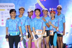 BIB: 9211
                            <button type="button" onclick="openModal(3347465)" class="btn btn-primary btn-sm float-right btn-popup" data-toggle="modal" data-target=".modal-high-quality">
                        <i class="fas fa-shopping-cart"></i> Add to Cart
                    </button>
                                            <button type="button" onclick="isThisMe(3347465, true)" class="btn btn-success btn-sm float-right btn-popup btn-isme hidden" data-toggle="tooltip" data-placement="bottom" title="นี่คือรูปของคุณใช่ไหม คลิกที่นี่เพื่อเอาเข้าอัลบั้ม">
                        <i class="fas fa-plus"></i> Add to album
                    </button>
                    <button type="button" onclick="isThisMe(3347465, false)" class="btn btn-warning btn-sm float-right btn-popup btn-isnotme hidden">
                        <i class="fas fa-ban"></i> Remove from album
                    </button>