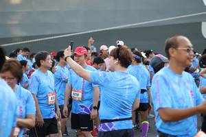 BIB: 8210
                            <button type="button" onclick="openModal(3348181)" class="btn btn-primary btn-sm float-right btn-popup" data-toggle="modal" data-target=".modal-high-quality">
                        <i class="fas fa-shopping-cart"></i> Add to Cart
                    </button>
                                            <button type="button" onclick="isThisMe(3348181, true)" class="btn btn-success btn-sm float-right btn-popup btn-isme hidden" data-toggle="tooltip" data-placement="bottom" title="นี่คือรูปของคุณใช่ไหม คลิกที่นี่เพื่อเอาเข้าอัลบั้ม">
                        <i class="fas fa-plus"></i> Add to album
                    </button>
                    <button type="button" onclick="isThisMe(3348181, false)" class="btn btn-warning btn-sm float-right btn-popup btn-isnotme hidden">
                        <i class="fas fa-ban"></i> Remove from album
                    </button>