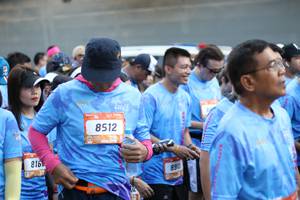 BIB: 8512
                            <button type="button" onclick="openModal(3348000)" class="btn btn-primary btn-sm float-right btn-popup" data-toggle="modal" data-target=".modal-high-quality">
                        <i class="fas fa-shopping-cart"></i> Add to Cart
                    </button>
                                            <button type="button" onclick="isThisMe(3348000, true)" class="btn btn-success btn-sm float-right btn-popup btn-isme hidden" data-toggle="tooltip" data-placement="bottom" title="นี่คือรูปของคุณใช่ไหม คลิกที่นี่เพื่อเอาเข้าอัลบั้ม">
                        <i class="fas fa-plus"></i> Add to album
                    </button>
                    <button type="button" onclick="isThisMe(3348000, false)" class="btn btn-warning btn-sm float-right btn-popup btn-isnotme hidden">
                        <i class="fas fa-ban"></i> Remove from album
                    </button>