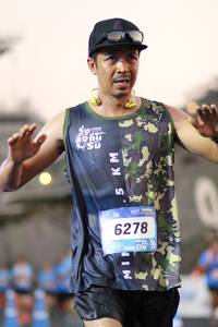 BIB: 6278
                            <button type="button" onclick="openModal(3354653)" class="btn btn-primary btn-sm float-right btn-popup" data-toggle="modal" data-target=".modal-high-quality">
                        <i class="fas fa-shopping-cart"></i> Add to Cart
                    </button>
                                            <button type="button" onclick="isThisMe(3354653, true)" class="btn btn-success btn-sm float-right btn-popup btn-isme hidden" data-toggle="tooltip" data-placement="bottom" title="นี่คือรูปของคุณใช่ไหม คลิกที่นี่เพื่อเอาเข้าอัลบั้ม">
                        <i class="fas fa-plus"></i> Add to album
                    </button>
                    <button type="button" onclick="isThisMe(3354653, false)" class="btn btn-warning btn-sm float-right btn-popup btn-isnotme hidden">
                        <i class="fas fa-ban"></i> Remove from album
                    </button>