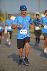 BIB: 6077
                            <button type="button" onclick="openModal(3267892)" class="btn btn-primary btn-sm float-right btn-popup" data-toggle="modal" data-target=".modal-high-quality">
                        <i class="fas fa-shopping-cart"></i> Add to Cart
                    </button>
                                            <button type="button" onclick="isThisMe(3267892, true)" class="btn btn-success btn-sm float-right btn-popup btn-isme hidden" data-toggle="tooltip" data-placement="bottom" title="นี่คือรูปของคุณใช่ไหม คลิกที่นี่เพื่อเอาเข้าอัลบั้ม">
                        <i class="fas fa-plus"></i> Add to album
                    </button>
                    <button type="button" onclick="isThisMe(3267892, false)" class="btn btn-warning btn-sm float-right btn-popup btn-isnotme hidden">
                        <i class="fas fa-ban"></i> Remove from album
                    </button>