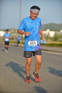 BIB: 6314
                            <button type="button" onclick="openModal(3267973)" class="btn btn-primary btn-sm float-right btn-popup" data-toggle="modal" data-target=".modal-high-quality">
                        <i class="fas fa-shopping-cart"></i> Add to Cart
                    </button>
                                            <button type="button" onclick="isThisMe(3267973, true)" class="btn btn-success btn-sm float-right btn-popup btn-isme hidden" data-toggle="tooltip" data-placement="bottom" title="นี่คือรูปของคุณใช่ไหม คลิกที่นี่เพื่อเอาเข้าอัลบั้ม">
                        <i class="fas fa-plus"></i> Add to album
                    </button>
                    <button type="button" onclick="isThisMe(3267973, false)" class="btn btn-warning btn-sm float-right btn-popup btn-isnotme hidden">
                        <i class="fas fa-ban"></i> Remove from album
                    </button>