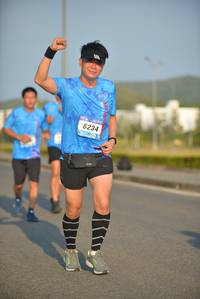 BIB: 6234
                            <button type="button" onclick="openModal(3268067)" class="btn btn-primary btn-sm float-right btn-popup" data-toggle="modal" data-target=".modal-high-quality">
                        <i class="fas fa-shopping-cart"></i> Add to Cart
                    </button>
                                            <button type="button" onclick="isThisMe(3268067, true)" class="btn btn-success btn-sm float-right btn-popup btn-isme hidden" data-toggle="tooltip" data-placement="bottom" title="นี่คือรูปของคุณใช่ไหม คลิกที่นี่เพื่อเอาเข้าอัลบั้ม">
                        <i class="fas fa-plus"></i> Add to album
                    </button>
                    <button type="button" onclick="isThisMe(3268067, false)" class="btn btn-warning btn-sm float-right btn-popup btn-isnotme hidden">
                        <i class="fas fa-ban"></i> Remove from album
                    </button>