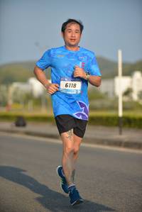 BIB: 6118
                            <button type="button" onclick="openModal(3267092)" class="btn btn-primary btn-sm float-right btn-popup" data-toggle="modal" data-target=".modal-high-quality">
                        <i class="fas fa-shopping-cart"></i> Add to Cart
                    </button>
                                            <button type="button" onclick="isThisMe(3267092, true)" class="btn btn-success btn-sm float-right btn-popup btn-isme hidden" data-toggle="tooltip" data-placement="bottom" title="นี่คือรูปของคุณใช่ไหม คลิกที่นี่เพื่อเอาเข้าอัลบั้ม">
                        <i class="fas fa-plus"></i> Add to album
                    </button>
                    <button type="button" onclick="isThisMe(3267092, false)" class="btn btn-warning btn-sm float-right btn-popup btn-isnotme hidden">
                        <i class="fas fa-ban"></i> Remove from album
                    </button>