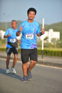 BIB: 6868
                            <button type="button" onclick="openModal(3267920)" class="btn btn-primary btn-sm float-right btn-popup" data-toggle="modal" data-target=".modal-high-quality">
                        <i class="fas fa-shopping-cart"></i> Add to Cart
                    </button>
                                            <button type="button" onclick="isThisMe(3267920, true)" class="btn btn-success btn-sm float-right btn-popup btn-isme hidden" data-toggle="tooltip" data-placement="bottom" title="นี่คือรูปของคุณใช่ไหม คลิกที่นี่เพื่อเอาเข้าอัลบั้ม">
                        <i class="fas fa-plus"></i> Add to album
                    </button>
                    <button type="button" onclick="isThisMe(3267920, false)" class="btn btn-warning btn-sm float-right btn-popup btn-isnotme hidden">
                        <i class="fas fa-ban"></i> Remove from album
                    </button>