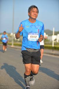 BIB: 6902
                            <button type="button" onclick="openModal(3267901)" class="btn btn-primary btn-sm float-right btn-popup" data-toggle="modal" data-target=".modal-high-quality">
                        <i class="fas fa-shopping-cart"></i> Add to Cart
                    </button>
                                            <button type="button" onclick="isThisMe(3267901, true)" class="btn btn-success btn-sm float-right btn-popup btn-isme hidden" data-toggle="tooltip" data-placement="bottom" title="นี่คือรูปของคุณใช่ไหม คลิกที่นี่เพื่อเอาเข้าอัลบั้ม">
                        <i class="fas fa-plus"></i> Add to album
                    </button>
                    <button type="button" onclick="isThisMe(3267901, false)" class="btn btn-warning btn-sm float-right btn-popup btn-isnotme hidden">
                        <i class="fas fa-ban"></i> Remove from album
                    </button>