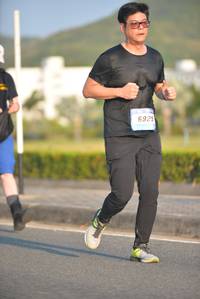 BIB: 6929
                            <button type="button" onclick="openModal(3270229)" class="btn btn-primary btn-sm float-right btn-popup" data-toggle="modal" data-target=".modal-high-quality">
                        <i class="fas fa-shopping-cart"></i> Add to Cart
                    </button>
                                            <button type="button" onclick="isThisMe(3270229, true)" class="btn btn-success btn-sm float-right btn-popup btn-isme hidden" data-toggle="tooltip" data-placement="bottom" title="นี่คือรูปของคุณใช่ไหม คลิกที่นี่เพื่อเอาเข้าอัลบั้ม">
                        <i class="fas fa-plus"></i> Add to album
                    </button>
                    <button type="button" onclick="isThisMe(3270229, false)" class="btn btn-warning btn-sm float-right btn-popup btn-isnotme hidden">
                        <i class="fas fa-ban"></i> Remove from album
                    </button>