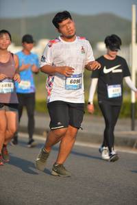 BIB: 6098, 896, 4111
                            <button type="button" onclick="openModal(3270068)" class="btn btn-primary btn-sm float-right btn-popup" data-toggle="modal" data-target=".modal-high-quality">
                        <i class="fas fa-shopping-cart"></i> Add to Cart
                    </button>
                                            <button type="button" onclick="isThisMe(3270068, true)" class="btn btn-success btn-sm float-right btn-popup btn-isme hidden" data-toggle="tooltip" data-placement="bottom" title="นี่คือรูปของคุณใช่ไหม คลิกที่นี่เพื่อเอาเข้าอัลบั้ม">
                        <i class="fas fa-plus"></i> Add to album
                    </button>
                    <button type="button" onclick="isThisMe(3270068, false)" class="btn btn-warning btn-sm float-right btn-popup btn-isnotme hidden">
                        <i class="fas fa-ban"></i> Remove from album
                    </button>