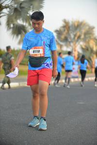 BIB: 8118
                            <button type="button" onclick="openModal(3291596)" class="btn btn-primary btn-sm float-right btn-popup" data-toggle="modal" data-target=".modal-high-quality">
                        <i class="fas fa-shopping-cart"></i> Add to Cart
                    </button>
                                            <button type="button" onclick="isThisMe(3291596, true)" class="btn btn-success btn-sm float-right btn-popup btn-isme hidden" data-toggle="tooltip" data-placement="bottom" title="นี่คือรูปของคุณใช่ไหม คลิกที่นี่เพื่อเอาเข้าอัลบั้ม">
                        <i class="fas fa-plus"></i> Add to album
                    </button>
                    <button type="button" onclick="isThisMe(3291596, false)" class="btn btn-warning btn-sm float-right btn-popup btn-isnotme hidden">
                        <i class="fas fa-ban"></i> Remove from album
                    </button>