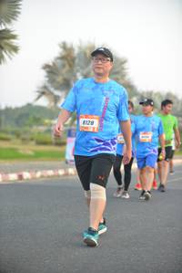 BIB: 128
                            <button type="button" onclick="openModal(3294316)" class="btn btn-primary btn-sm float-right btn-popup" data-toggle="modal" data-target=".modal-high-quality">
                        <i class="fas fa-shopping-cart"></i> Add to Cart
                    </button>
                                            <button type="button" onclick="isThisMe(3294316, true)" class="btn btn-success btn-sm float-right btn-popup btn-isme hidden" data-toggle="tooltip" data-placement="bottom" title="นี่คือรูปของคุณใช่ไหม คลิกที่นี่เพื่อเอาเข้าอัลบั้ม">
                        <i class="fas fa-plus"></i> Add to album
                    </button>
                    <button type="button" onclick="isThisMe(3294316, false)" class="btn btn-warning btn-sm float-right btn-popup btn-isnotme hidden">
                        <i class="fas fa-ban"></i> Remove from album
                    </button>