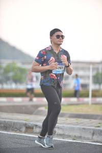 BIB: 261
                            <button type="button" onclick="openModal(3298744)" class="btn btn-primary btn-sm float-right btn-popup" data-toggle="modal" data-target=".modal-high-quality">
                        <i class="fas fa-shopping-cart"></i> Add to Cart
                    </button>
                                            <button type="button" onclick="isThisMe(3298744, true)" class="btn btn-success btn-sm float-right btn-popup btn-isme hidden" data-toggle="tooltip" data-placement="bottom" title="นี่คือรูปของคุณใช่ไหม คลิกที่นี่เพื่อเอาเข้าอัลบั้ม">
                        <i class="fas fa-plus"></i> Add to album
                    </button>
                    <button type="button" onclick="isThisMe(3298744, false)" class="btn btn-warning btn-sm float-right btn-popup btn-isnotme hidden">
                        <i class="fas fa-ban"></i> Remove from album
                    </button>
