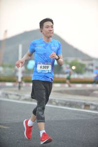 BIB: 6309
                            <button type="button" onclick="openModal(3298225)" class="btn btn-primary btn-sm float-right btn-popup" data-toggle="modal" data-target=".modal-high-quality">
                        <i class="fas fa-shopping-cart"></i> Add to Cart
                    </button>
                                            <button type="button" onclick="isThisMe(3298225, true)" class="btn btn-success btn-sm float-right btn-popup btn-isme hidden" data-toggle="tooltip" data-placement="bottom" title="นี่คือรูปของคุณใช่ไหม คลิกที่นี่เพื่อเอาเข้าอัลบั้ม">
                        <i class="fas fa-plus"></i> Add to album
                    </button>
                    <button type="button" onclick="isThisMe(3298225, false)" class="btn btn-warning btn-sm float-right btn-popup btn-isnotme hidden">
                        <i class="fas fa-ban"></i> Remove from album
                    </button>