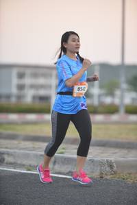 BIB: 8542
                            <button type="button" onclick="openModal(3298769)" class="btn btn-primary btn-sm float-right btn-popup" data-toggle="modal" data-target=".modal-high-quality">
                        <i class="fas fa-shopping-cart"></i> Add to Cart
                    </button>
                                            <button type="button" onclick="isThisMe(3298769, true)" class="btn btn-success btn-sm float-right btn-popup btn-isme hidden" data-toggle="tooltip" data-placement="bottom" title="นี่คือรูปของคุณใช่ไหม คลิกที่นี่เพื่อเอาเข้าอัลบั้ม">
                        <i class="fas fa-plus"></i> Add to album
                    </button>
                    <button type="button" onclick="isThisMe(3298769, false)" class="btn btn-warning btn-sm float-right btn-popup btn-isnotme hidden">
                        <i class="fas fa-ban"></i> Remove from album
                    </button>