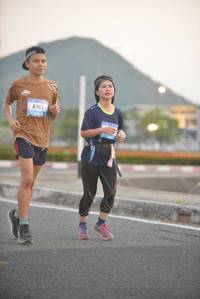 BIB: 6161
                            <button type="button" onclick="openModal(3303374)" class="btn btn-primary btn-sm float-right btn-popup" data-toggle="modal" data-target=".modal-high-quality">
                        <i class="fas fa-shopping-cart"></i> Add to Cart
                    </button>
                                            <button type="button" onclick="isThisMe(3303374, true)" class="btn btn-success btn-sm float-right btn-popup btn-isme hidden" data-toggle="tooltip" data-placement="bottom" title="นี่คือรูปของคุณใช่ไหม คลิกที่นี่เพื่อเอาเข้าอัลบั้ม">
                        <i class="fas fa-plus"></i> Add to album
                    </button>
                    <button type="button" onclick="isThisMe(3303374, false)" class="btn btn-warning btn-sm float-right btn-popup btn-isnotme hidden">
                        <i class="fas fa-ban"></i> Remove from album
                    </button>