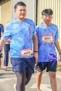 BIB: 9051, 9049
                            <button type="button" onclick="openModal(3507363)" class="btn btn-primary btn-sm float-right btn-popup" data-toggle="modal" data-target=".modal-high-quality">
                        <i class="fas fa-shopping-cart"></i> Add to Cart
                    </button>
                                            <button type="button" onclick="isThisMe(3507363, true)" class="btn btn-success btn-sm float-right btn-popup btn-isme hidden" data-toggle="tooltip" data-placement="bottom" title="นี่คือรูปของคุณใช่ไหม คลิกที่นี่เพื่อเอาเข้าอัลบั้ม">
                        <i class="fas fa-plus"></i> Add to album
                    </button>
                    <button type="button" onclick="isThisMe(3507363, false)" class="btn btn-warning btn-sm float-right btn-popup btn-isnotme hidden">
                        <i class="fas fa-ban"></i> Remove from album
                    </button>