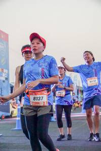 BIB: 9472, 471, 8137
                            <button type="button" onclick="openModal(3505744)" class="btn btn-primary btn-sm float-right btn-popup" data-toggle="modal" data-target=".modal-high-quality">
                        <i class="fas fa-shopping-cart"></i> Add to Cart
                    </button>
                                            <button type="button" onclick="isThisMe(3505744, true)" class="btn btn-success btn-sm float-right btn-popup btn-isme hidden" data-toggle="tooltip" data-placement="bottom" title="นี่คือรูปของคุณใช่ไหม คลิกที่นี่เพื่อเอาเข้าอัลบั้ม">
                        <i class="fas fa-plus"></i> Add to album
                    </button>
                    <button type="button" onclick="isThisMe(3505744, false)" class="btn btn-warning btn-sm float-right btn-popup btn-isnotme hidden">
                        <i class="fas fa-ban"></i> Remove from album
                    </button>