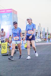 BIB: 8893, 8894
                            <button type="button" onclick="openModal(3509062)" class="btn btn-primary btn-sm float-right btn-popup" data-toggle="modal" data-target=".modal-high-quality">
                        <i class="fas fa-shopping-cart"></i> Add to Cart
                    </button>
                                            <button type="button" onclick="isThisMe(3509062, true)" class="btn btn-success btn-sm float-right btn-popup btn-isme hidden" data-toggle="tooltip" data-placement="bottom" title="นี่คือรูปของคุณใช่ไหม คลิกที่นี่เพื่อเอาเข้าอัลบั้ม">
                        <i class="fas fa-plus"></i> Add to album
                    </button>
                    <button type="button" onclick="isThisMe(3509062, false)" class="btn btn-warning btn-sm float-right btn-popup btn-isnotme hidden">
                        <i class="fas fa-ban"></i> Remove from album
                    </button>