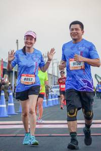 BIB: 913, 8057
                            <button type="button" onclick="openModal(3508638)" class="btn btn-primary btn-sm float-right btn-popup" data-toggle="modal" data-target=".modal-high-quality">
                        <i class="fas fa-shopping-cart"></i> Add to Cart
                    </button>
                                            <button type="button" onclick="isThisMe(3508638, true)" class="btn btn-success btn-sm float-right btn-popup btn-isme hidden" data-toggle="tooltip" data-placement="bottom" title="นี่คือรูปของคุณใช่ไหม คลิกที่นี่เพื่อเอาเข้าอัลบั้ม">
                        <i class="fas fa-plus"></i> Add to album
                    </button>
                    <button type="button" onclick="isThisMe(3508638, false)" class="btn btn-warning btn-sm float-right btn-popup btn-isnotme hidden">
                        <i class="fas fa-ban"></i> Remove from album
                    </button>