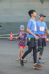 BIB: 9185
                            <button type="button" onclick="openModal(3507613)" class="btn btn-primary btn-sm float-right btn-popup" data-toggle="modal" data-target=".modal-high-quality">
                        <i class="fas fa-shopping-cart"></i> Add to Cart
                    </button>
                                            <button type="button" onclick="isThisMe(3507613, true)" class="btn btn-success btn-sm float-right btn-popup btn-isme hidden" data-toggle="tooltip" data-placement="bottom" title="นี่คือรูปของคุณใช่ไหม คลิกที่นี่เพื่อเอาเข้าอัลบั้ม">
                        <i class="fas fa-plus"></i> Add to album
                    </button>
                    <button type="button" onclick="isThisMe(3507613, false)" class="btn btn-warning btn-sm float-right btn-popup btn-isnotme hidden">
                        <i class="fas fa-ban"></i> Remove from album
                    </button>