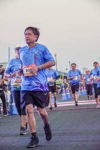 BIB: 338
                            <button type="button" onclick="openModal(3460419)" class="btn btn-primary btn-sm float-right btn-popup" data-toggle="modal" data-target=".modal-high-quality">
                        <i class="fas fa-shopping-cart"></i> Add to Cart
                    </button>
                                            <button type="button" onclick="isThisMe(3460419, true)" class="btn btn-success btn-sm float-right btn-popup btn-isme hidden" data-toggle="tooltip" data-placement="bottom" title="นี่คือรูปของคุณใช่ไหม คลิกที่นี่เพื่อเอาเข้าอัลบั้ม">
                        <i class="fas fa-plus"></i> Add to album
                    </button>
                    <button type="button" onclick="isThisMe(3460419, false)" class="btn btn-warning btn-sm float-right btn-popup btn-isnotme hidden">
                        <i class="fas fa-ban"></i> Remove from album
                    </button>