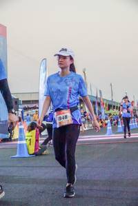 BIB: 948
                            <button type="button" onclick="openModal(3505769)" class="btn btn-primary btn-sm float-right btn-popup" data-toggle="modal" data-target=".modal-high-quality">
                        <i class="fas fa-shopping-cart"></i> Add to Cart
                    </button>
                                            <button type="button" onclick="isThisMe(3505769, true)" class="btn btn-success btn-sm float-right btn-popup btn-isme hidden" data-toggle="tooltip" data-placement="bottom" title="นี่คือรูปของคุณใช่ไหม คลิกที่นี่เพื่อเอาเข้าอัลบั้ม">
                        <i class="fas fa-plus"></i> Add to album
                    </button>
                    <button type="button" onclick="isThisMe(3505769, false)" class="btn btn-warning btn-sm float-right btn-popup btn-isnotme hidden">
                        <i class="fas fa-ban"></i> Remove from album
                    </button>