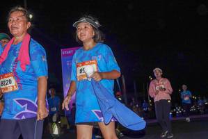 BIB: 8220
                            <button type="button" onclick="openModal(3506226)" class="btn btn-primary btn-sm float-right btn-popup" data-toggle="modal" data-target=".modal-high-quality">
                        <i class="fas fa-shopping-cart"></i> Add to Cart
                    </button>
                                            <button type="button" onclick="isThisMe(3506226, true)" class="btn btn-success btn-sm float-right btn-popup btn-isme hidden" data-toggle="tooltip" data-placement="bottom" title="นี่คือรูปของคุณใช่ไหม คลิกที่นี่เพื่อเอาเข้าอัลบั้ม">
                        <i class="fas fa-plus"></i> Add to album
                    </button>
                    <button type="button" onclick="isThisMe(3506226, false)" class="btn btn-warning btn-sm float-right btn-popup btn-isnotme hidden">
                        <i class="fas fa-ban"></i> Remove from album
                    </button>