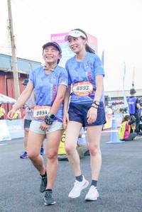 BIB: 8893, 8894
                            <button type="button" onclick="openModal(3509068)" class="btn btn-primary btn-sm float-right btn-popup" data-toggle="modal" data-target=".modal-high-quality">
                        <i class="fas fa-shopping-cart"></i> Add to Cart
                    </button>
                                            <button type="button" onclick="isThisMe(3509068, true)" class="btn btn-success btn-sm float-right btn-popup btn-isme hidden" data-toggle="tooltip" data-placement="bottom" title="นี่คือรูปของคุณใช่ไหม คลิกที่นี่เพื่อเอาเข้าอัลบั้ม">
                        <i class="fas fa-plus"></i> Add to album
                    </button>
                    <button type="button" onclick="isThisMe(3509068, false)" class="btn btn-warning btn-sm float-right btn-popup btn-isnotme hidden">
                        <i class="fas fa-ban"></i> Remove from album
                    </button>