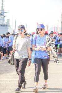 BIB: 575
                            <button type="button" onclick="openModal(3507336)" class="btn btn-primary btn-sm float-right btn-popup" data-toggle="modal" data-target=".modal-high-quality">
                        <i class="fas fa-shopping-cart"></i> Add to Cart
                    </button>
                                            <button type="button" onclick="isThisMe(3507336, true)" class="btn btn-success btn-sm float-right btn-popup btn-isme hidden" data-toggle="tooltip" data-placement="bottom" title="นี่คือรูปของคุณใช่ไหม คลิกที่นี่เพื่อเอาเข้าอัลบั้ม">
                        <i class="fas fa-plus"></i> Add to album
                    </button>
                    <button type="button" onclick="isThisMe(3507336, false)" class="btn btn-warning btn-sm float-right btn-popup btn-isnotme hidden">
                        <i class="fas fa-ban"></i> Remove from album
                    </button>