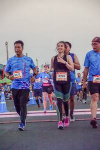 BIB: 8778, 8786, 855
                            <button type="button" onclick="openModal(3505733)" class="btn btn-primary btn-sm float-right btn-popup" data-toggle="modal" data-target=".modal-high-quality">
                        <i class="fas fa-shopping-cart"></i> Add to Cart
                    </button>
                                            <button type="button" onclick="isThisMe(3505733, true)" class="btn btn-success btn-sm float-right btn-popup btn-isme hidden" data-toggle="tooltip" data-placement="bottom" title="นี่คือรูปของคุณใช่ไหม คลิกที่นี่เพื่อเอาเข้าอัลบั้ม">
                        <i class="fas fa-plus"></i> Add to album
                    </button>
                    <button type="button" onclick="isThisMe(3505733, false)" class="btn btn-warning btn-sm float-right btn-popup btn-isnotme hidden">
                        <i class="fas fa-ban"></i> Remove from album
                    </button>