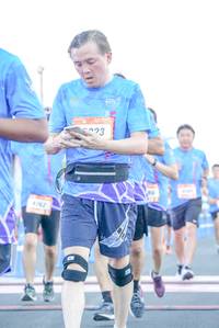BIB: 762
                            <button type="button" onclick="openModal(3508234)" class="btn btn-primary btn-sm float-right btn-popup" data-toggle="modal" data-target=".modal-high-quality">
                        <i class="fas fa-shopping-cart"></i> Add to Cart
                    </button>
                                            <button type="button" onclick="isThisMe(3508234, true)" class="btn btn-success btn-sm float-right btn-popup btn-isme hidden" data-toggle="tooltip" data-placement="bottom" title="นี่คือรูปของคุณใช่ไหม คลิกที่นี่เพื่อเอาเข้าอัลบั้ม">
                        <i class="fas fa-plus"></i> Add to album
                    </button>
                    <button type="button" onclick="isThisMe(3508234, false)" class="btn btn-warning btn-sm float-right btn-popup btn-isnotme hidden">
                        <i class="fas fa-ban"></i> Remove from album
                    </button>