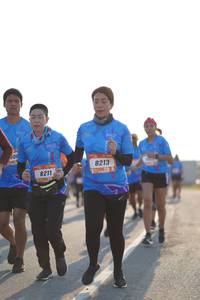 BIB: 8213, 8211
                            <button type="button" onclick="openModal(3304156)" class="btn btn-primary btn-sm float-right btn-popup" data-toggle="modal" data-target=".modal-high-quality">
                        <i class="fas fa-shopping-cart"></i> Add to Cart
                    </button>
                                            <button type="button" onclick="isThisMe(3304156, true)" class="btn btn-success btn-sm float-right btn-popup btn-isme hidden" data-toggle="tooltip" data-placement="bottom" title="นี่คือรูปของคุณใช่ไหม คลิกที่นี่เพื่อเอาเข้าอัลบั้ม">
                        <i class="fas fa-plus"></i> Add to album
                    </button>
                    <button type="button" onclick="isThisMe(3304156, false)" class="btn btn-warning btn-sm float-right btn-popup btn-isnotme hidden">
                        <i class="fas fa-ban"></i> Remove from album
                    </button>