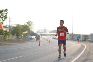 BIB: 9123
                            <button type="button" onclick="openModal(3305889)" class="btn btn-primary btn-sm float-right btn-popup" data-toggle="modal" data-target=".modal-high-quality">
                        <i class="fas fa-shopping-cart"></i> Add to Cart
                    </button>
                                            <button type="button" onclick="isThisMe(3305889, true)" class="btn btn-success btn-sm float-right btn-popup btn-isme hidden" data-toggle="tooltip" data-placement="bottom" title="นี่คือรูปของคุณใช่ไหม คลิกที่นี่เพื่อเอาเข้าอัลบั้ม">
                        <i class="fas fa-plus"></i> Add to album
                    </button>
                    <button type="button" onclick="isThisMe(3305889, false)" class="btn btn-warning btn-sm float-right btn-popup btn-isnotme hidden">
                        <i class="fas fa-ban"></i> Remove from album
                    </button>