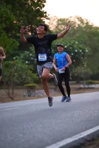 BIB: 724
                            <button type="button" onclick="openModal(3213489)" class="btn btn-primary btn-sm float-right btn-popup" data-toggle="modal" data-target=".modal-high-quality">
                        <i class="fas fa-shopping-cart"></i> Add to Cart
                    </button>
                                            <button type="button" onclick="isThisMe(3213489, true)" class="btn btn-success btn-sm float-right btn-popup btn-isme hidden" data-toggle="tooltip" data-placement="bottom" title="นี่คือรูปของคุณใช่ไหม คลิกที่นี่เพื่อเอาเข้าอัลบั้ม">
                        <i class="fas fa-plus"></i> Add to album
                    </button>
                    <button type="button" onclick="isThisMe(3213489, false)" class="btn btn-warning btn-sm float-right btn-popup btn-isnotme hidden">
                        <i class="fas fa-ban"></i> Remove from album
                    </button>