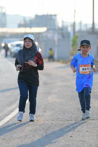 BIB: 8977
                            <button type="button" onclick="openModal(3235953)" class="btn btn-primary btn-sm float-right btn-popup" data-toggle="modal" data-target=".modal-high-quality">
                        <i class="fas fa-shopping-cart"></i> Add to Cart
                    </button>
                                            <button type="button" onclick="isThisMe(3235953, true)" class="btn btn-success btn-sm float-right btn-popup btn-isme hidden" data-toggle="tooltip" data-placement="bottom" title="นี่คือรูปของคุณใช่ไหม คลิกที่นี่เพื่อเอาเข้าอัลบั้ม">
                        <i class="fas fa-plus"></i> Add to album
                    </button>
                    <button type="button" onclick="isThisMe(3235953, false)" class="btn btn-warning btn-sm float-right btn-popup btn-isnotme hidden">
                        <i class="fas fa-ban"></i> Remove from album
                    </button>