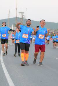 BIB: 9468, 9386, 1948
                            <button type="button" onclick="openModal(3255119)" class="btn btn-primary btn-sm float-right btn-popup" data-toggle="modal" data-target=".modal-high-quality">
                        <i class="fas fa-shopping-cart"></i> Add to Cart
                    </button>
                                            <button type="button" onclick="isThisMe(3255119, true)" class="btn btn-success btn-sm float-right btn-popup btn-isme hidden" data-toggle="tooltip" data-placement="bottom" title="นี่คือรูปของคุณใช่ไหม คลิกที่นี่เพื่อเอาเข้าอัลบั้ม">
                        <i class="fas fa-plus"></i> Add to album
                    </button>
                    <button type="button" onclick="isThisMe(3255119, false)" class="btn btn-warning btn-sm float-right btn-popup btn-isnotme hidden">
                        <i class="fas fa-ban"></i> Remove from album
                    </button>