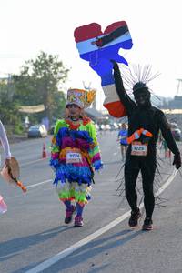 BIB: 9225, 9224, 
                            <button type="button" onclick="openModal(3229238)" class="btn btn-primary btn-sm float-right btn-popup" data-toggle="modal" data-target=".modal-high-quality">
                        <i class="fas fa-shopping-cart"></i> Add to Cart
                    </button>
                                            <button type="button" onclick="isThisMe(3229238, true)" class="btn btn-success btn-sm float-right btn-popup btn-isme hidden" data-toggle="tooltip" data-placement="bottom" title="นี่คือรูปของคุณใช่ไหม คลิกที่นี่เพื่อเอาเข้าอัลบั้ม">
                        <i class="fas fa-plus"></i> Add to album
                    </button>
                    <button type="button" onclick="isThisMe(3229238, false)" class="btn btn-warning btn-sm float-right btn-popup btn-isnotme hidden">
                        <i class="fas fa-ban"></i> Remove from album
                    </button>