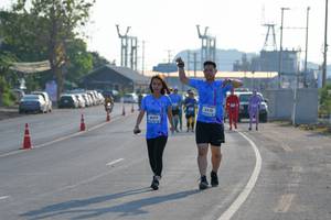 BIB: 
                            <button type="button" onclick="openModal(3224038)" class="btn btn-primary btn-sm float-right btn-popup" data-toggle="modal" data-target=".modal-high-quality">
                        <i class="fas fa-shopping-cart"></i> Add to Cart
                    </button>
                                            <button type="button" onclick="isThisMe(3224038, true)" class="btn btn-success btn-sm float-right btn-popup btn-isme hidden" data-toggle="tooltip" data-placement="bottom" title="นี่คือรูปของคุณใช่ไหม คลิกที่นี่เพื่อเอาเข้าอัลบั้ม">
                        <i class="fas fa-plus"></i> Add to album
                    </button>
                    <button type="button" onclick="isThisMe(3224038, false)" class="btn btn-warning btn-sm float-right btn-popup btn-isnotme hidden">
                        <i class="fas fa-ban"></i> Remove from album
                    </button>