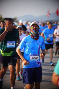 BIB: 6354, 6298
                            <button type="button" onclick="openModal(3190635)" class="btn btn-primary btn-sm float-right btn-popup" data-toggle="modal" data-target=".modal-high-quality">
                        <i class="fas fa-shopping-cart"></i> Add to Cart
                    </button>
                                            <button type="button" onclick="isThisMe(3190635, true)" class="btn btn-success btn-sm float-right btn-popup btn-isme hidden" data-toggle="tooltip" data-placement="bottom" title="นี่คือรูปของคุณใช่ไหม คลิกที่นี่เพื่อเอาเข้าอัลบั้ม">
                        <i class="fas fa-plus"></i> Add to album
                    </button>
                    <button type="button" onclick="isThisMe(3190635, false)" class="btn btn-warning btn-sm float-right btn-popup btn-isnotme hidden">
                        <i class="fas fa-ban"></i> Remove from album
                    </button>