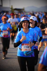 BIB: 8766
                            <button type="button" onclick="openModal(3193668)" class="btn btn-primary btn-sm float-right btn-popup" data-toggle="modal" data-target=".modal-high-quality">
                        <i class="fas fa-shopping-cart"></i> Add to Cart
                    </button>
                                            <button type="button" onclick="isThisMe(3193668, true)" class="btn btn-success btn-sm float-right btn-popup btn-isme hidden" data-toggle="tooltip" data-placement="bottom" title="นี่คือรูปของคุณใช่ไหม คลิกที่นี่เพื่อเอาเข้าอัลบั้ม">
                        <i class="fas fa-plus"></i> Add to album
                    </button>
                    <button type="button" onclick="isThisMe(3193668, false)" class="btn btn-warning btn-sm float-right btn-popup btn-isnotme hidden">
                        <i class="fas fa-ban"></i> Remove from album
                    </button>