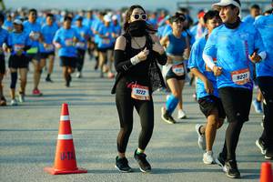 BIB: 9221
                            <button type="button" onclick="openModal(3331052)" class="btn btn-primary btn-sm float-right btn-popup" data-toggle="modal" data-target=".modal-high-quality">
                        <i class="fas fa-shopping-cart"></i> Add to Cart
                    </button>
                                            <button type="button" onclick="isThisMe(3331052, true)" class="btn btn-success btn-sm float-right btn-popup btn-isme hidden" data-toggle="tooltip" data-placement="bottom" title="นี่คือรูปของคุณใช่ไหม คลิกที่นี่เพื่อเอาเข้าอัลบั้ม">
                        <i class="fas fa-plus"></i> Add to album
                    </button>
                    <button type="button" onclick="isThisMe(3331052, false)" class="btn btn-warning btn-sm float-right btn-popup btn-isnotme hidden">
                        <i class="fas fa-ban"></i> Remove from album
                    </button>