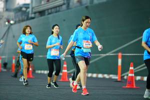 BIB: 8899
                            <button type="button" onclick="openModal(3341146)" class="btn btn-primary btn-sm float-right btn-popup" data-toggle="modal" data-target=".modal-high-quality">
                        <i class="fas fa-shopping-cart"></i> Add to Cart
                    </button>
                                            <button type="button" onclick="isThisMe(3341146, true)" class="btn btn-success btn-sm float-right btn-popup btn-isme hidden" data-toggle="tooltip" data-placement="bottom" title="นี่คือรูปของคุณใช่ไหม คลิกที่นี่เพื่อเอาเข้าอัลบั้ม">
                        <i class="fas fa-plus"></i> Add to album
                    </button>
                    <button type="button" onclick="isThisMe(3341146, false)" class="btn btn-warning btn-sm float-right btn-popup btn-isnotme hidden">
                        <i class="fas fa-ban"></i> Remove from album
                    </button>