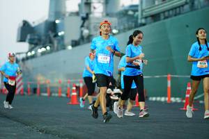 BIB: 9238, 6117, 943
                            <button type="button" onclick="openModal(3341338)" class="btn btn-primary btn-sm float-right btn-popup" data-toggle="modal" data-target=".modal-high-quality">
                        <i class="fas fa-shopping-cart"></i> Add to Cart
                    </button>
                                            <button type="button" onclick="isThisMe(3341338, true)" class="btn btn-success btn-sm float-right btn-popup btn-isme hidden" data-toggle="tooltip" data-placement="bottom" title="นี่คือรูปของคุณใช่ไหม คลิกที่นี่เพื่อเอาเข้าอัลบั้ม">
                        <i class="fas fa-plus"></i> Add to album
                    </button>
                    <button type="button" onclick="isThisMe(3341338, false)" class="btn btn-warning btn-sm float-right btn-popup btn-isnotme hidden">
                        <i class="fas fa-ban"></i> Remove from album
                    </button>