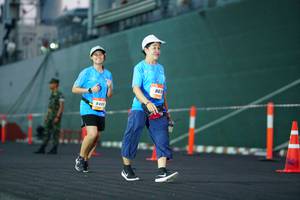 BIB: 8499
                            <button type="button" onclick="openModal(3342263)" class="btn btn-primary btn-sm float-right btn-popup" data-toggle="modal" data-target=".modal-high-quality">
                        <i class="fas fa-shopping-cart"></i> Add to Cart
                    </button>
                                            <button type="button" onclick="isThisMe(3342263, true)" class="btn btn-success btn-sm float-right btn-popup btn-isme hidden" data-toggle="tooltip" data-placement="bottom" title="นี่คือรูปของคุณใช่ไหม คลิกที่นี่เพื่อเอาเข้าอัลบั้ม">
                        <i class="fas fa-plus"></i> Add to album
                    </button>
                    <button type="button" onclick="isThisMe(3342263, false)" class="btn btn-warning btn-sm float-right btn-popup btn-isnotme hidden">
                        <i class="fas fa-ban"></i> Remove from album
                    </button>