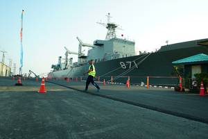 BIB: 
                            <button type="button" onclick="openModal(3332255)" class="btn btn-primary btn-sm float-right btn-popup" data-toggle="modal" data-target=".modal-high-quality">
                        <i class="fas fa-shopping-cart"></i> Add to Cart
                    </button>
                                            <button type="button" onclick="isThisMe(3332255, true)" class="btn btn-success btn-sm float-right btn-popup btn-isme hidden" data-toggle="tooltip" data-placement="bottom" title="นี่คือรูปของคุณใช่ไหม คลิกที่นี่เพื่อเอาเข้าอัลบั้ม">
                        <i class="fas fa-plus"></i> Add to album
                    </button>
                    <button type="button" onclick="isThisMe(3332255, false)" class="btn btn-warning btn-sm float-right btn-popup btn-isnotme hidden">
                        <i class="fas fa-ban"></i> Remove from album
                    </button>